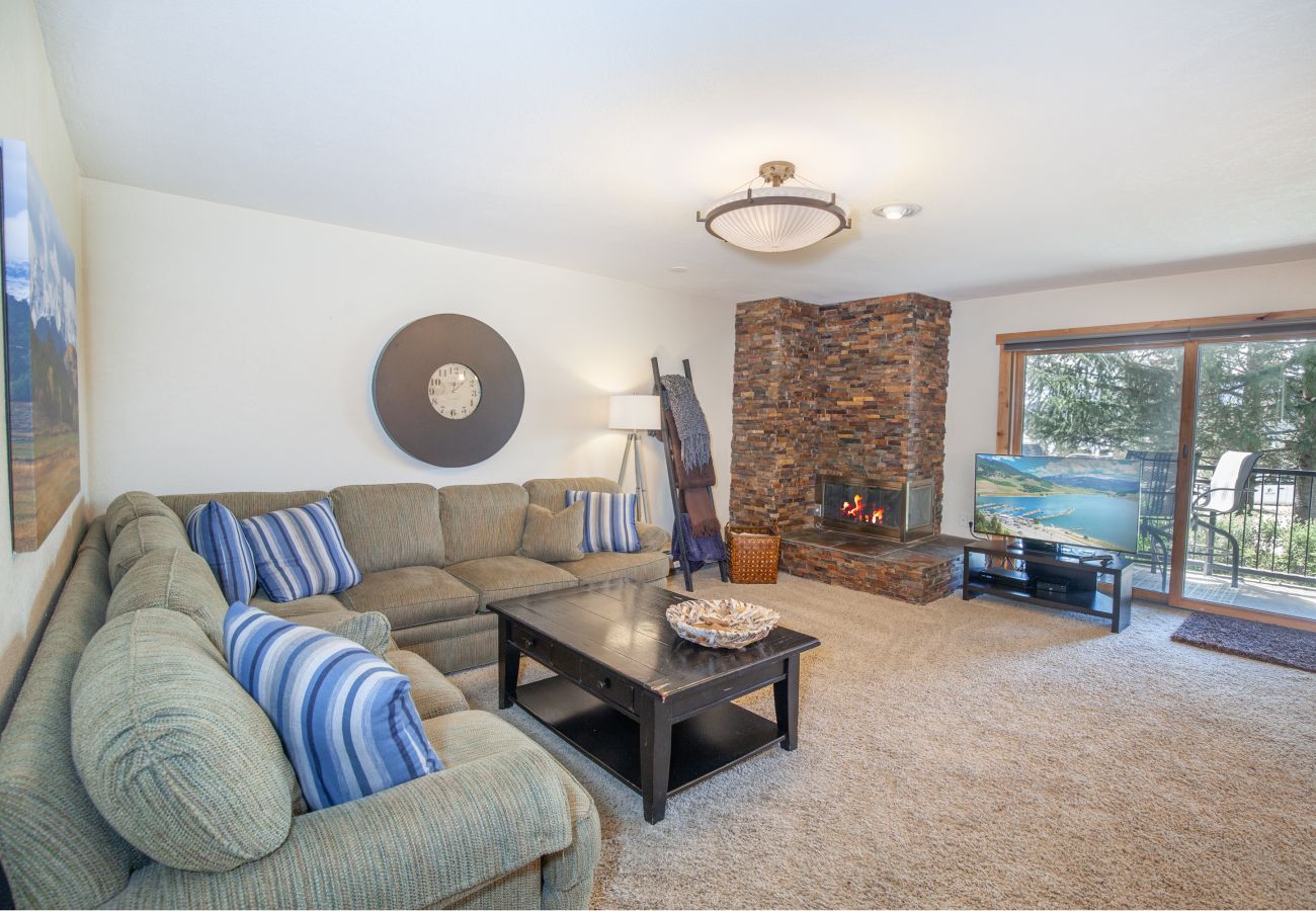 Condominium in Dillon - Lake Cliffe #107F