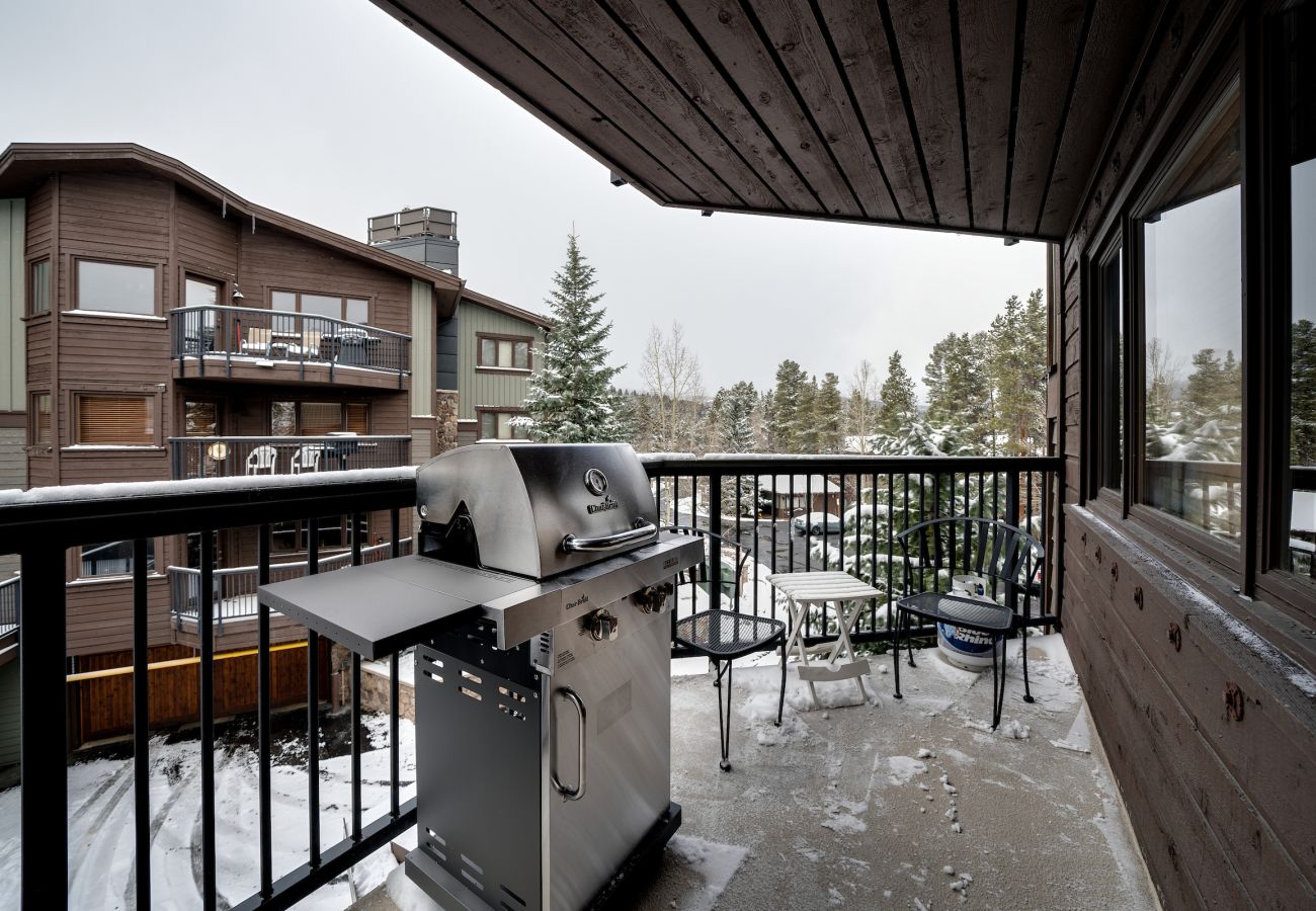 Condominium in Breckenridge - Woods Manor #202A