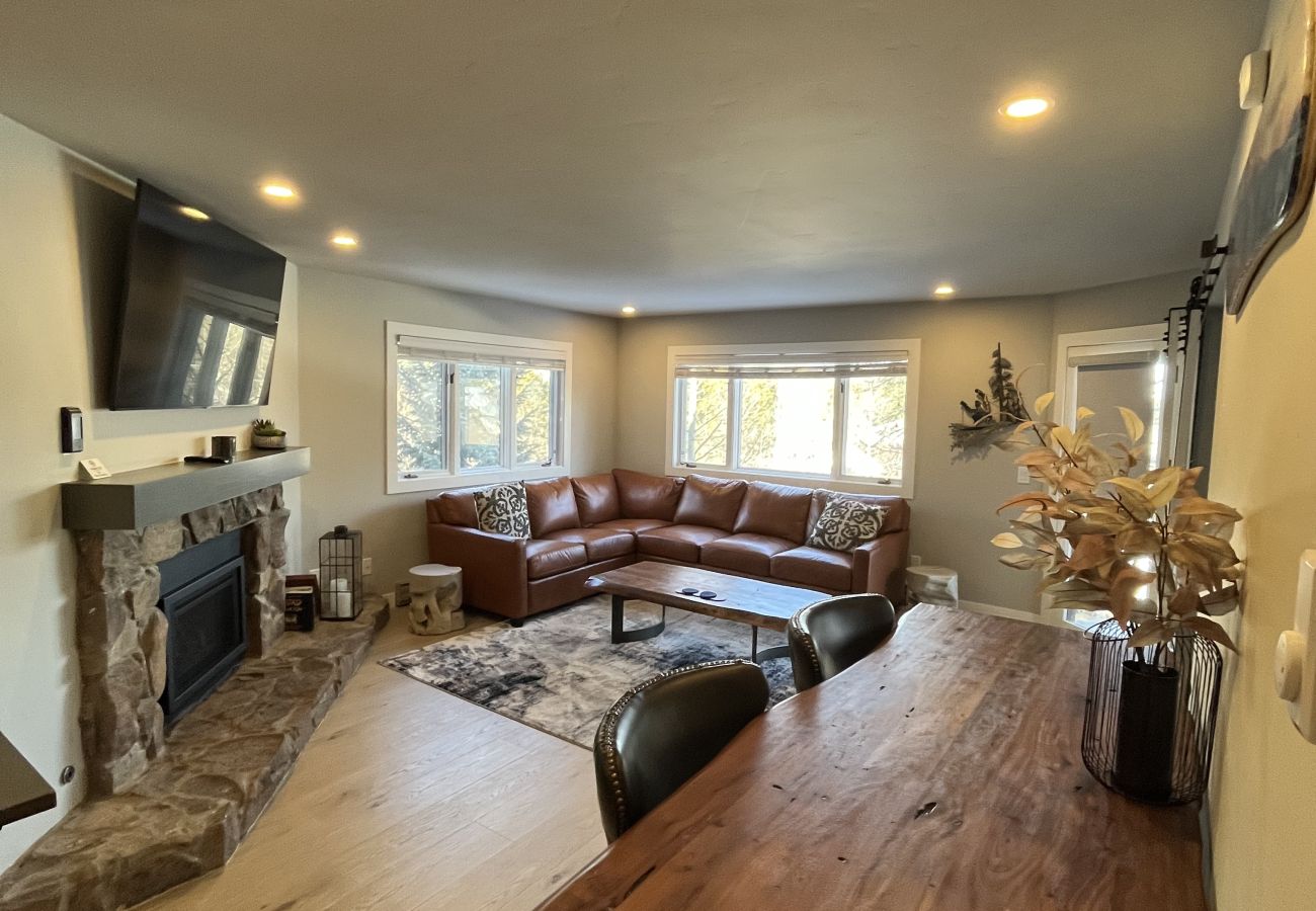 Condominium in Breckenridge - Woods Manor #203B